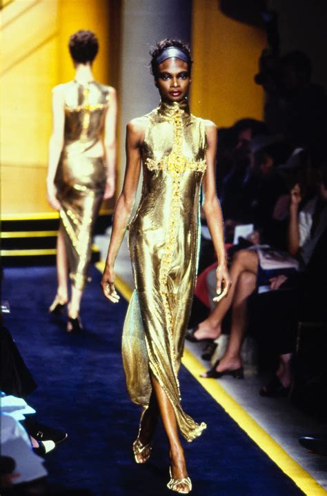 versace autumn winter 1997 98|gianni Versace collection.